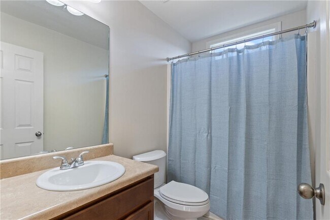 Building Photo - 52 Chimney Springs Dr SW