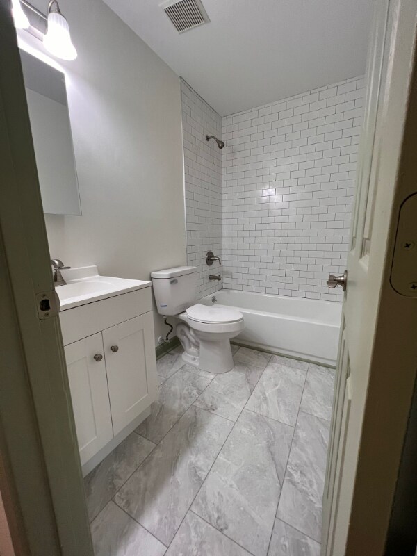 Building Photo - 3324 Tarleton W