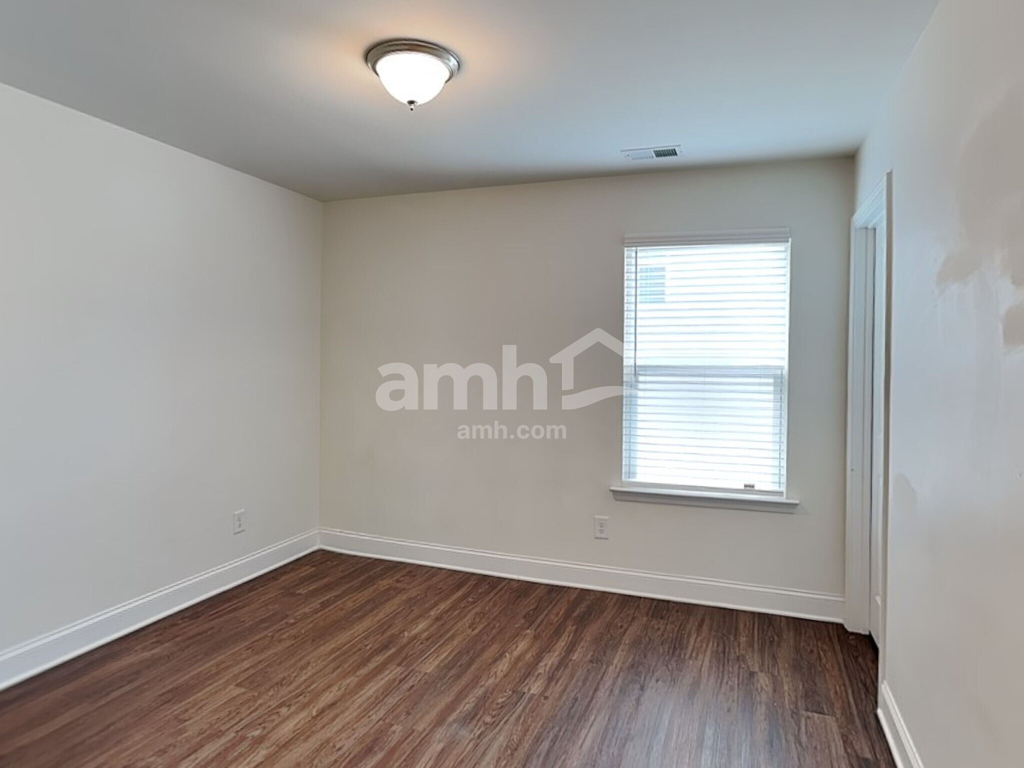 Building Photo - 6240 Bridlewood Ln