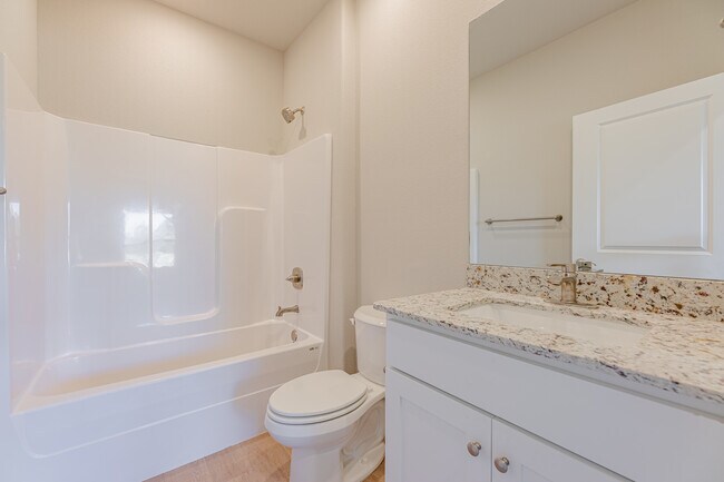 Building Photo - 1603 Casuarina Dr