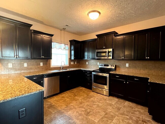 Building Photo - 2458 Market Hill Dr