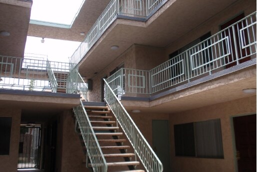 Pine Sol - 1525 Pine Ave.