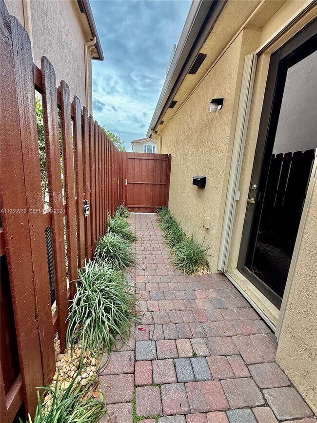 Building Photo - 11835 SW 232nd Ln