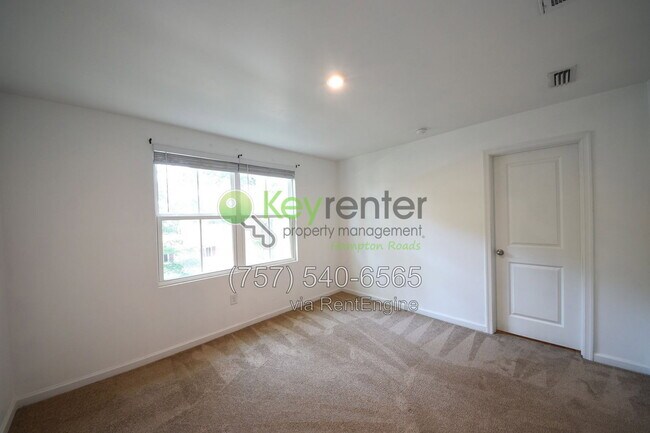 Building Photo - 49 Manilla Cir