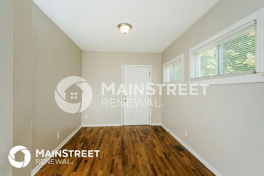 Building Photo - 3313 Penway Ave