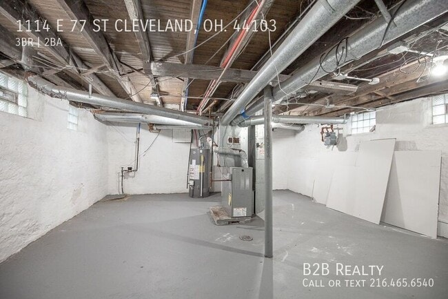 Building Photo - 1114 E 77th St