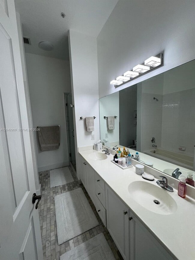 Building Photo - 4602 SW 160th Ave