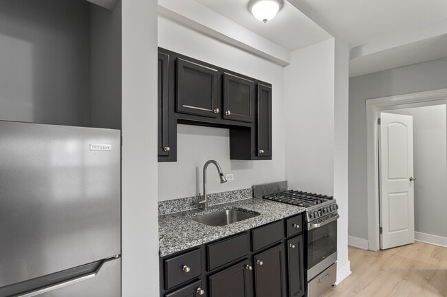 Building Photo - 4555 Malden St