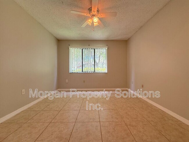 Building Photo - 3284 S Semoran Blvd