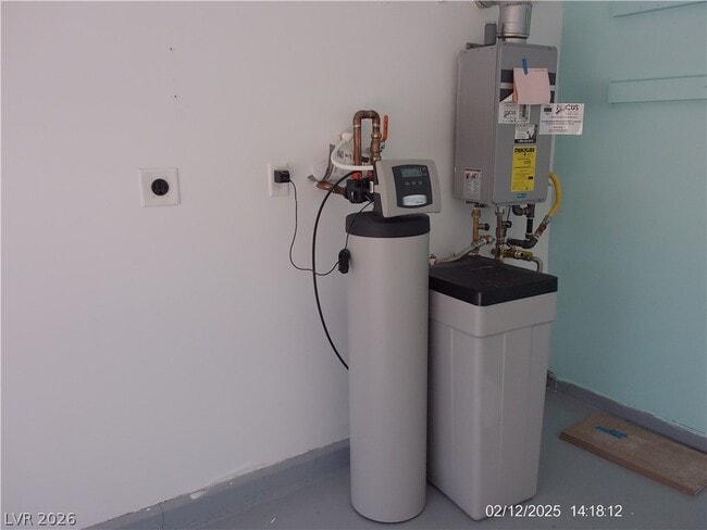 Building Photo - 9092 Jade Vine Ave