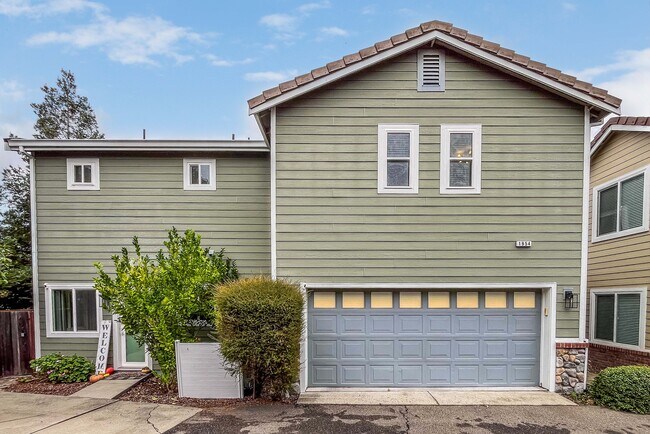 Building Photo - 1954 Bristol St