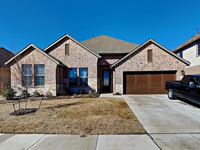 Primary Photo - 5716 Labelle Trail