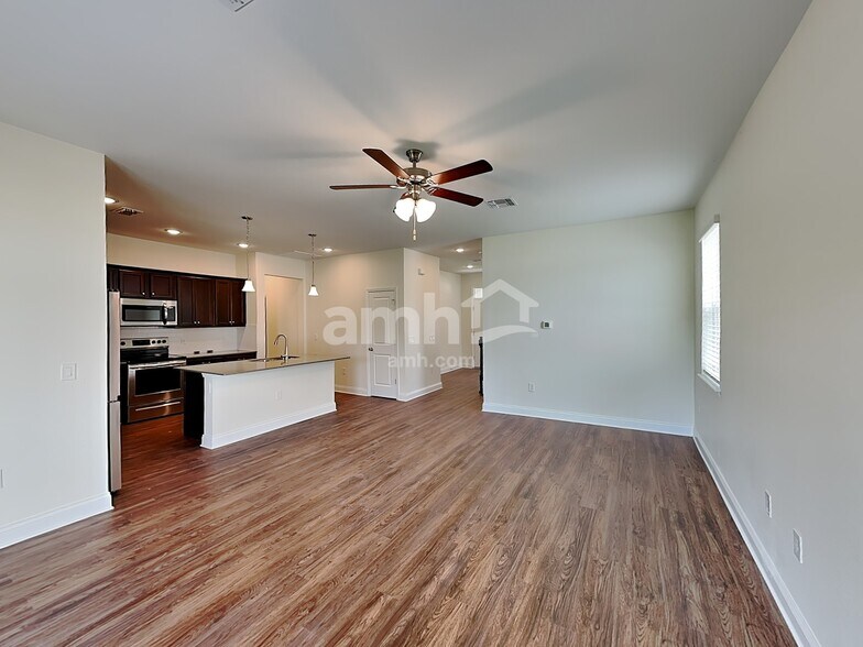 Building Photo - 966 Summer Stone Lp