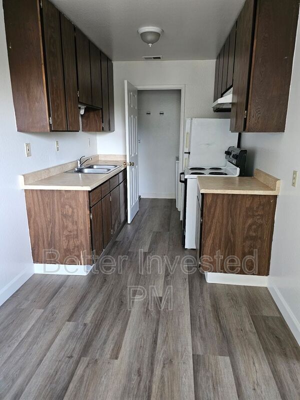 Building Photo - 304 Cooper Ln