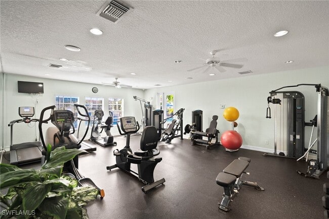 Building Photo - 4665 St Croix Ln