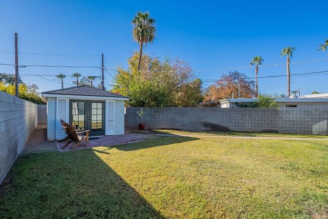 Building Photo - Fully Remodeled 3 Bed 2 Bath + Workshop wi...