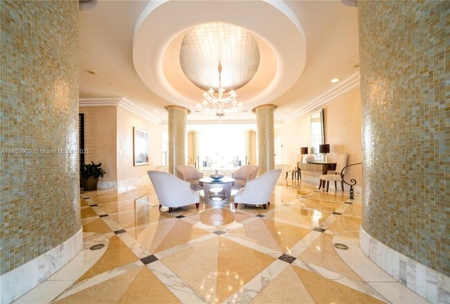 Building Photo - 6917 Collins Ave