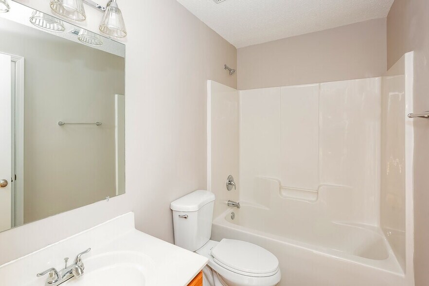 Building Photo - 14017 Sobeck Ln