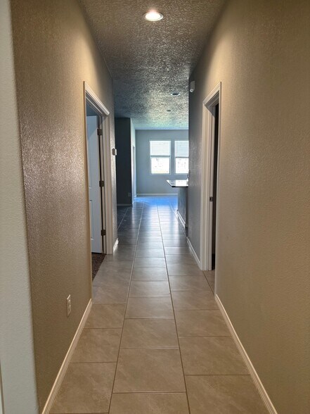 Building Photo - 1741 Nicho Ct NW
