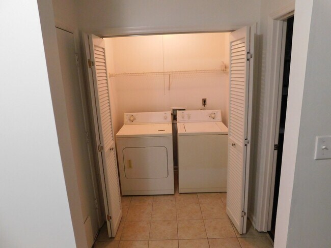 Building Photo - 3bd 2ba home in Mt. Pleasant