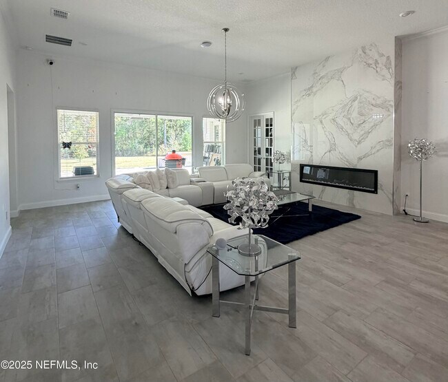 Building Photo - 26 Antila Wy.