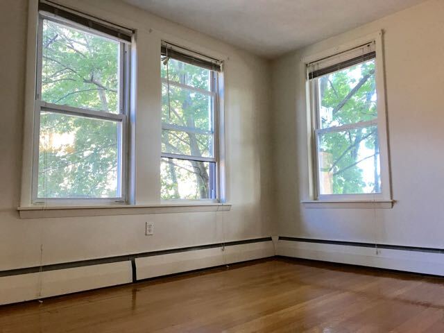 Building Photo - 310 Tappan St