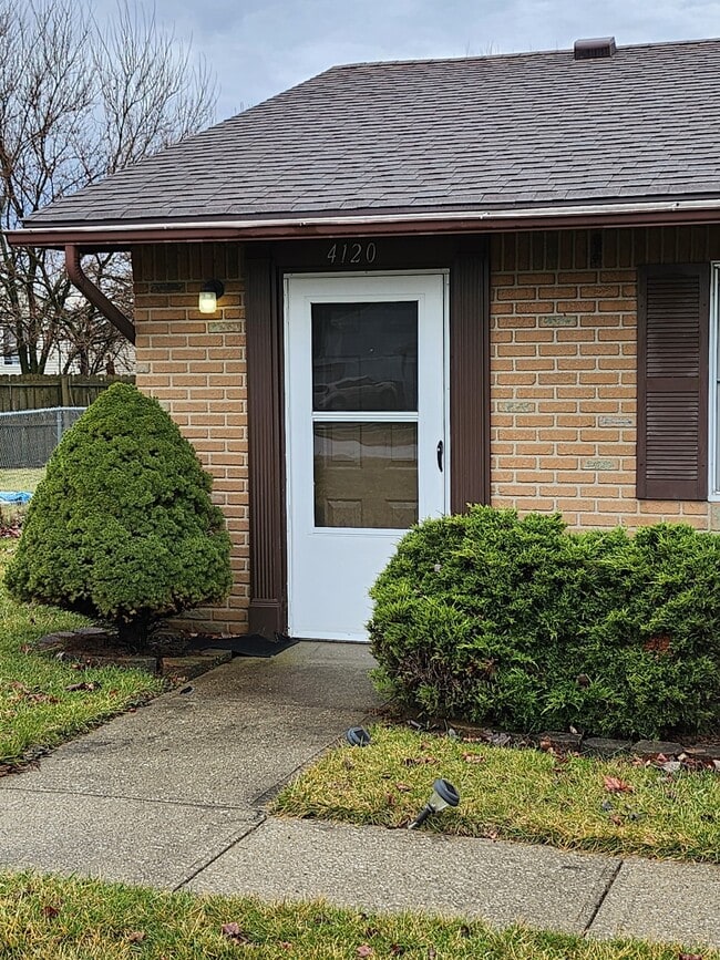 Building Photo - 4120 Acres Dr