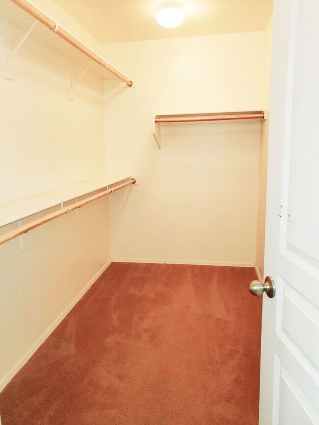Building Photo - Power Ranch 3 Bedroom for Rent.