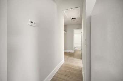 Building Photo - 373 Spring St SW