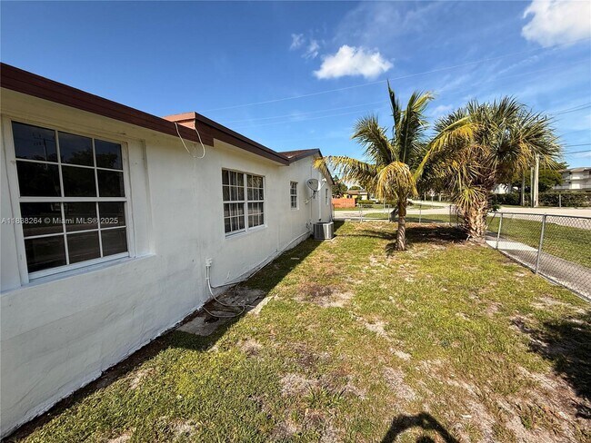 Building Photo - 1101 NW 55th Ave
