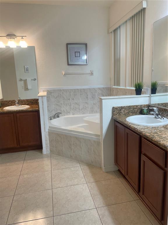 Building Photo - 1010 Tourmaline Dr