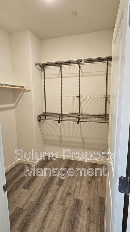 Building Photo - 1205 Niemann St