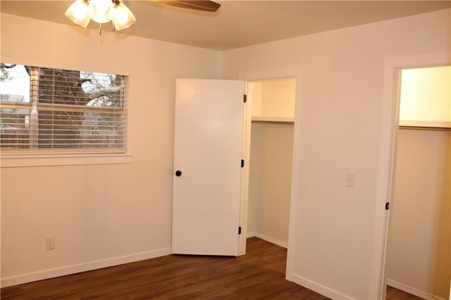 Building Photo - 4003 Holt Ave