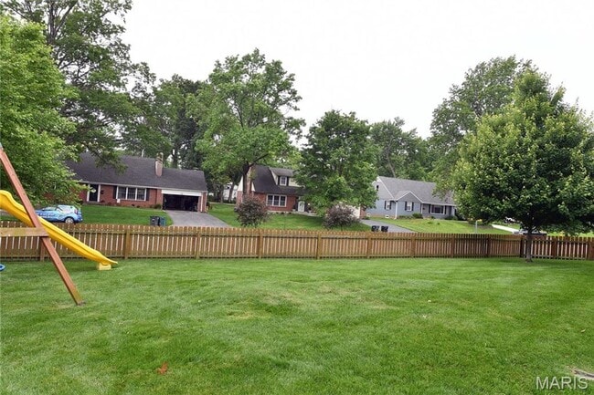 Building Photo - 342 Greenleaf Dr
