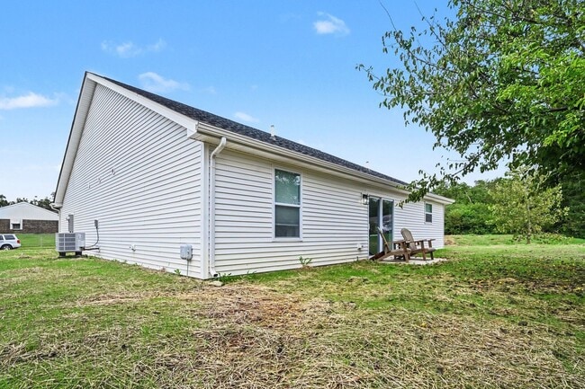 Building Photo - 2100 Thimble Creek Dr
