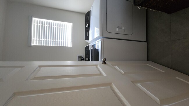 Building Photo - 12440 Rimini Wy