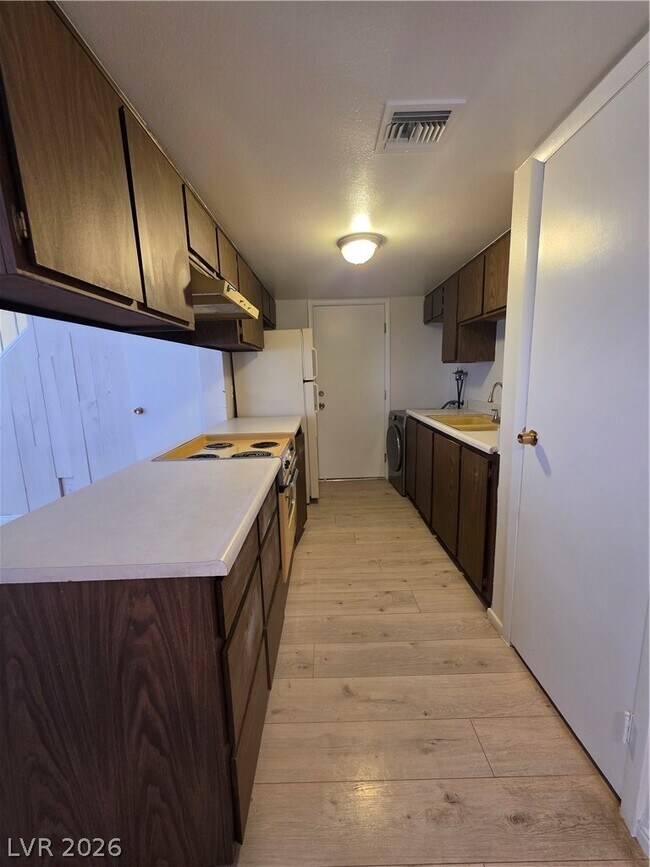 Building Photo - 1507 Elizabeth Ave