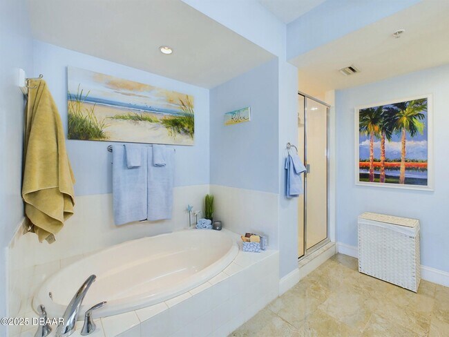 Building Photo - 4670 Links Village Dr