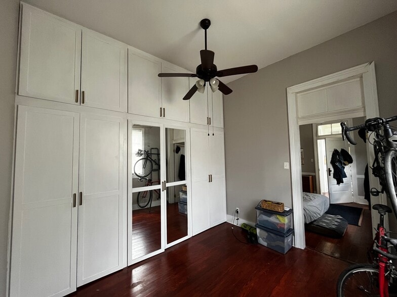 Building Photo - 604 Second St.