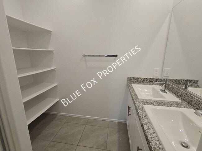 Building Photo - 12209 E Ava Lynn Dr