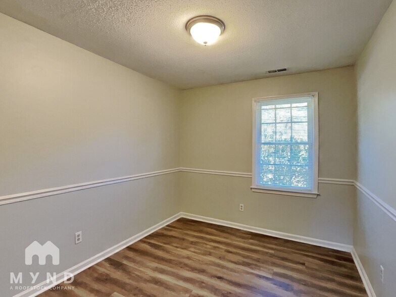 Building Photo - 201 Indian Trail