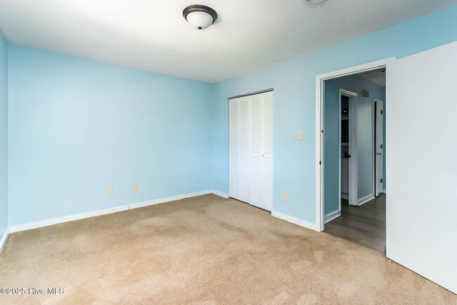 Building Photo - 201 Shipman Rd
