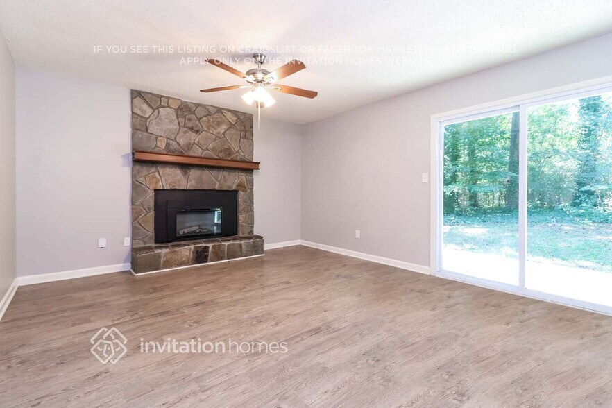 Building Photo - 450 Padens Chase Ct