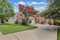 Building Photo - 10648 Bramblecrest Dr