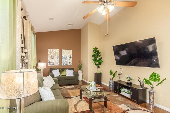 Building Photo - 3341 E Fremont Rd