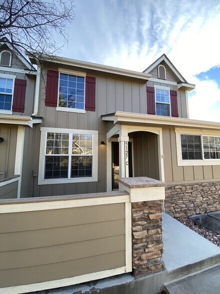 Building Photo - 5127 Stillwater Creek Dr