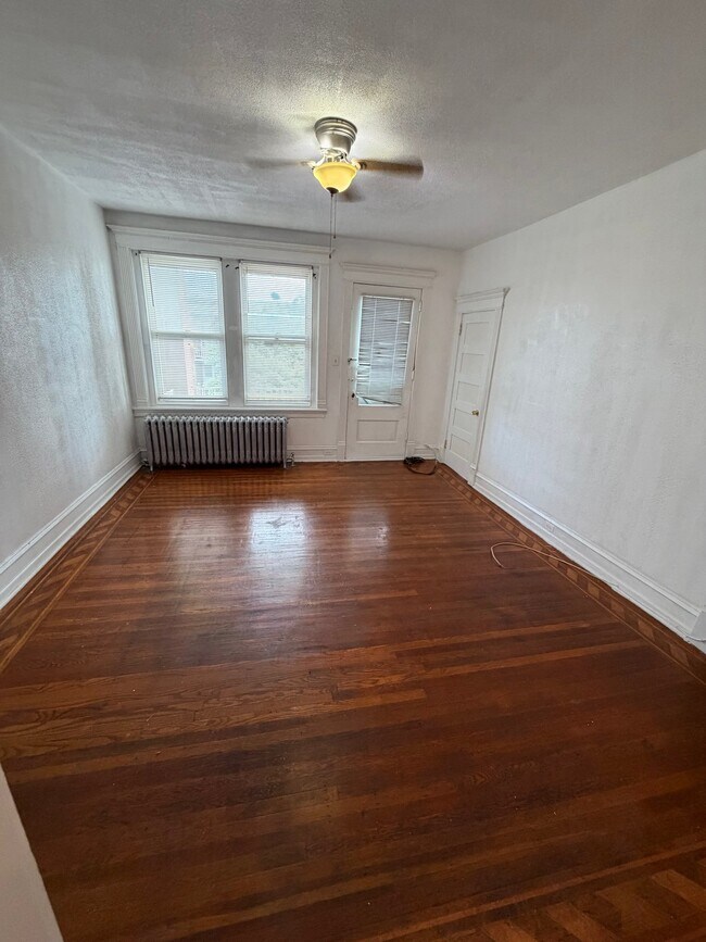 Building Photo - 5933 Carpenter St