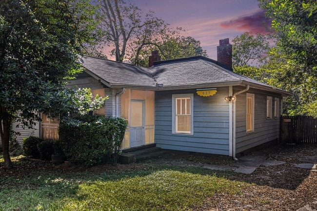 Building Photo - 2 bdrm, 2 bath home in Grant Park