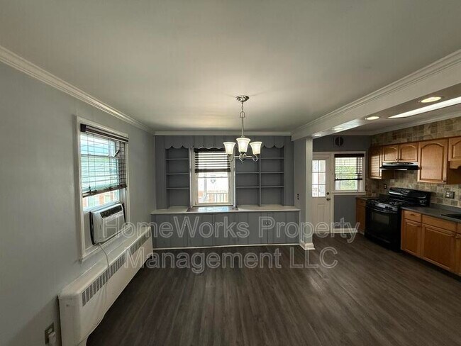 Building Photo - 125 Cherrydell Rd