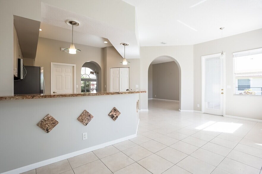 Building Photo - 109 Black Olive Crescent